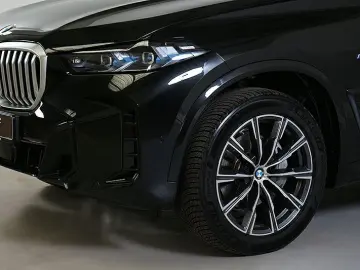 BMW X5 xDr. 30dA M Sport AHK Panorama ACC Park  H&K