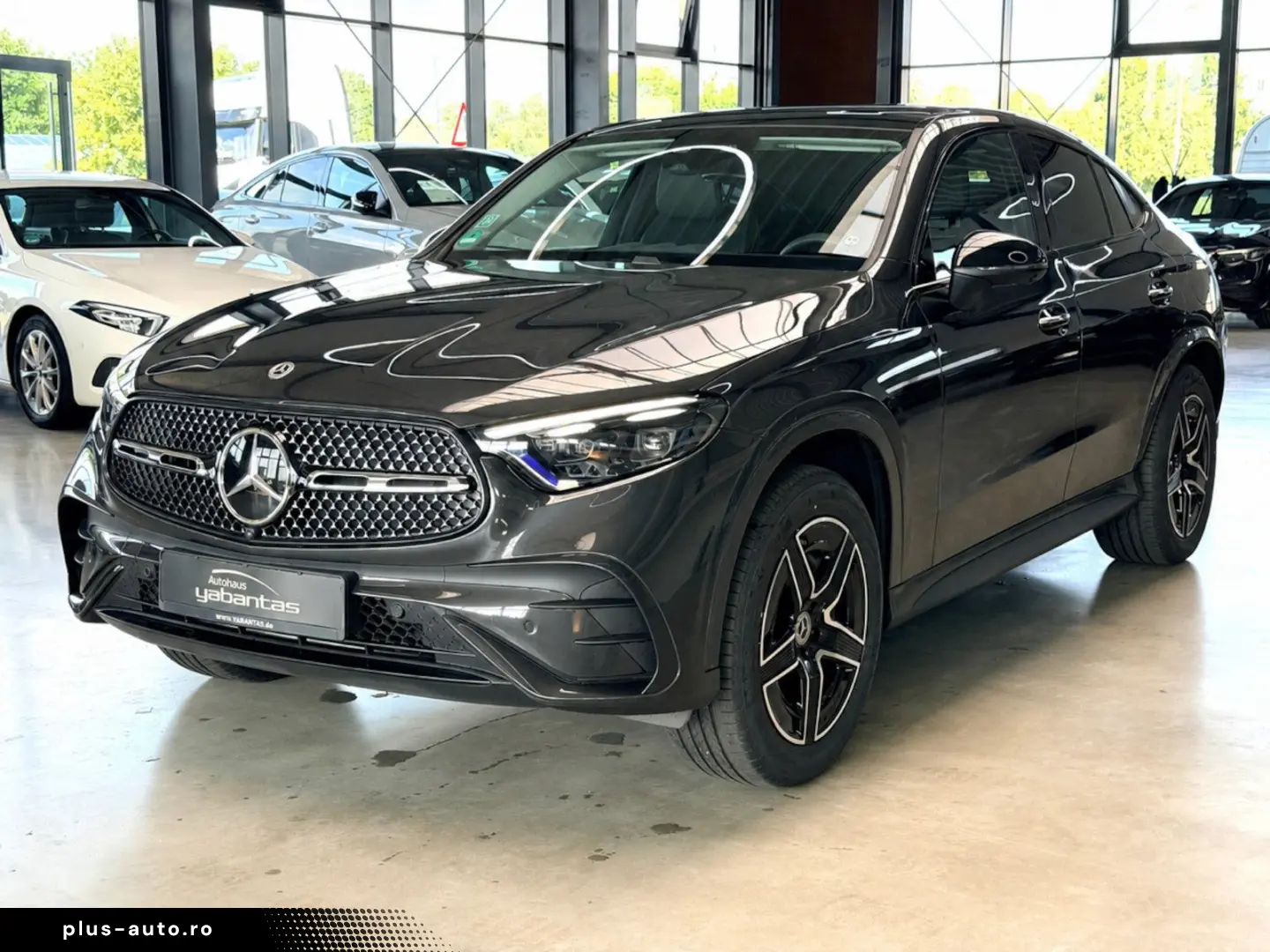 MERCEDES-BENZ GLC 300e 4M AMG Night Pano Head-Up Burmester