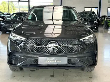 MERCEDES-BENZ GLC 300e 4M AMG Night Pano Head-Up Burmester