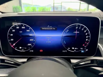 MERCEDES-BENZ GLC 300e 4M AMG Night Pano Head-Up Burmester