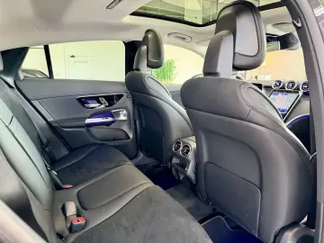 MERCEDES-BENZ GLC 300e 4M AMG Night Pano Head-Up Burmester