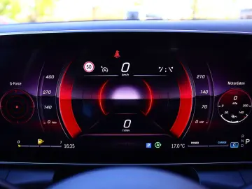 MERCEDES-BENZ GLC 300 4M 3x AMG NIGHT KAMERA PANO DIGI-TACHO