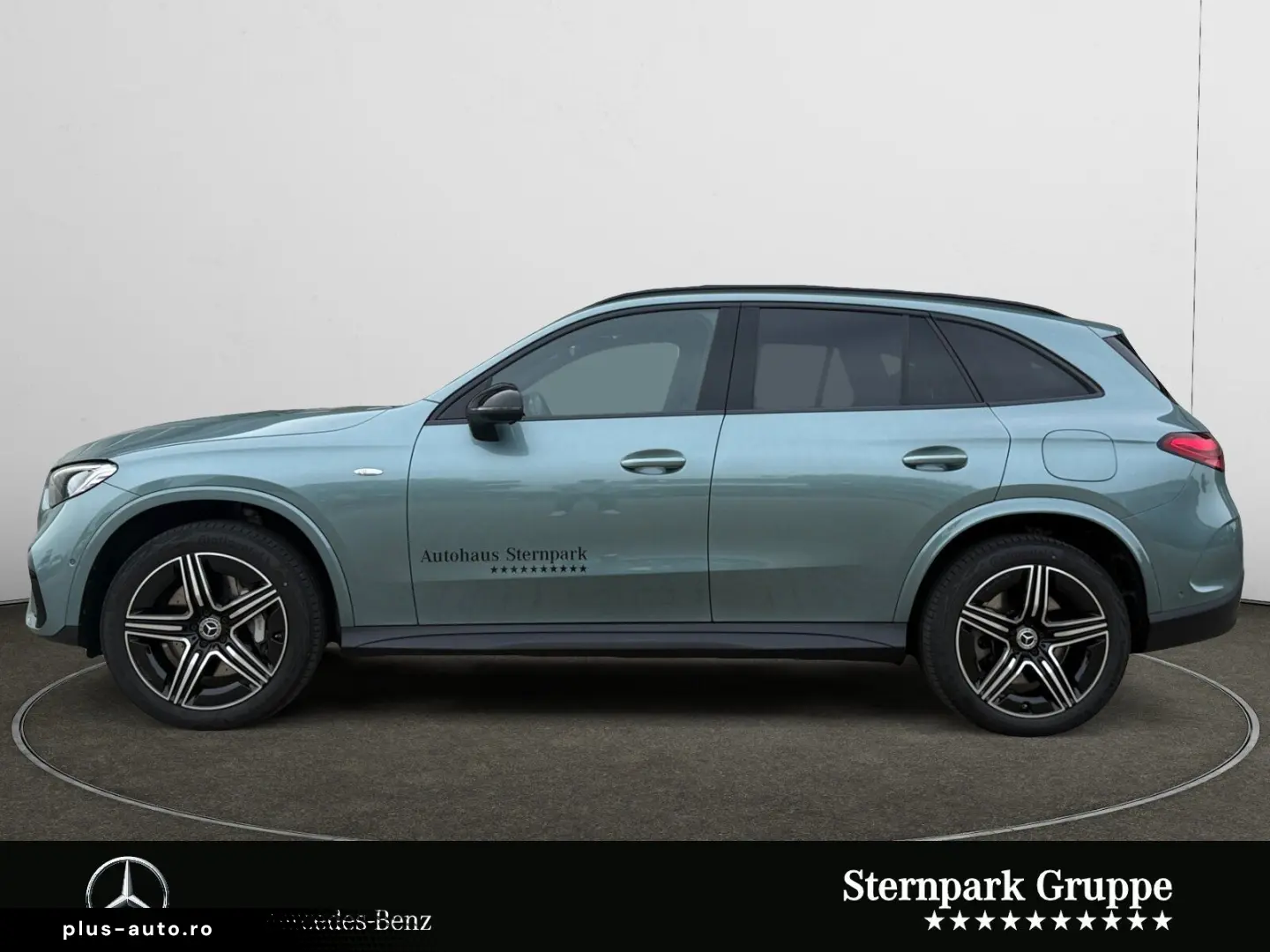 MERCEDES-BENZ GLC 300 e 4M AMG Distro Kamera Night Memory