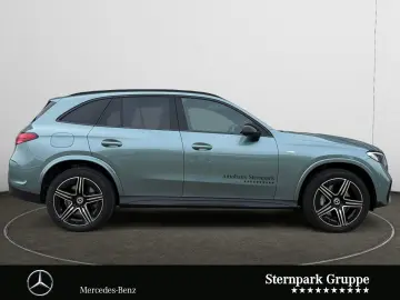 MERCEDES-BENZ GLC 300 e 4M AMG Distro Kamera Night Memory