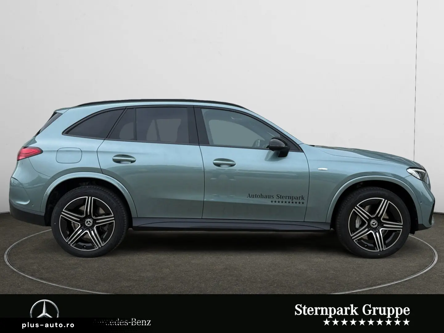 MERCEDES-BENZ GLC 300 e 4M AMG Distro Kamera Night Memory
