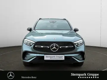 MERCEDES-BENZ GLC 300 e 4M AMG Distro Kamera Night Memory
