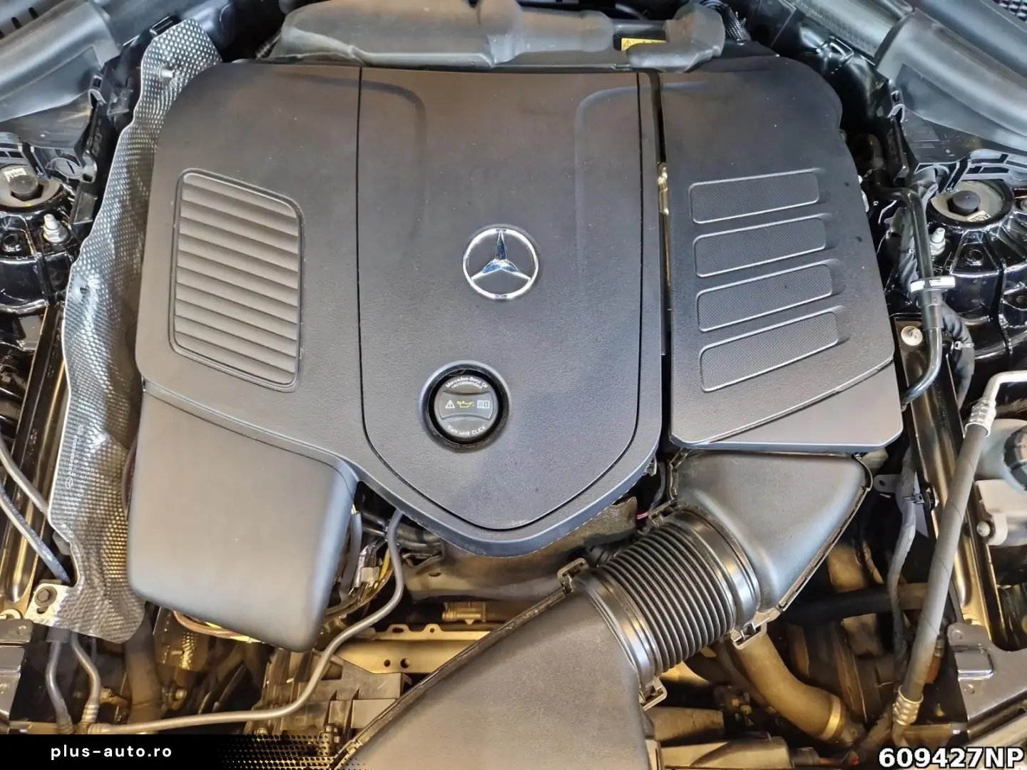 MERCEDES-BENZ GLC 300 4M AMG  DigitalLight Pano AHK Memory