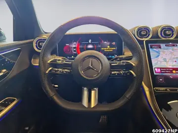 MERCEDES-BENZ GLC 300 4M AMG  DigitalLight Pano AHK Memory