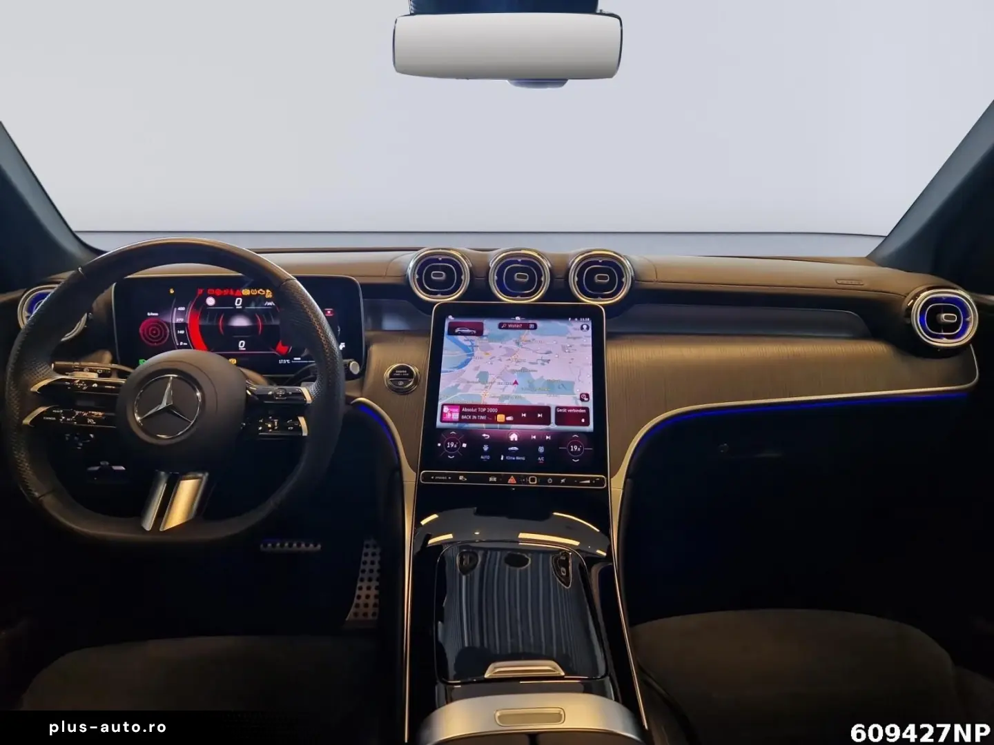 MERCEDES-BENZ GLC 300 4M AMG  DigitalLight Pano AHK Memory