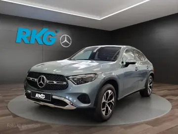 MERCEDES-BENZ GLC 300 e 4M Coupé PANORAMA DISTRONIC