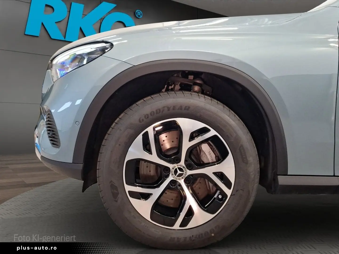 MERCEDES-BENZ GLC 300 e 4M Coupé PANORAMA DISTRONIC