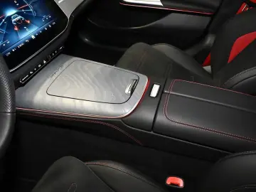 Mercedes-Benz E 53 AMG Hybrid 4M