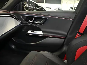 Mercedes-Benz E 53 AMG Hybrid 4M