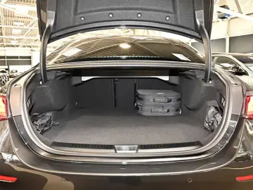 Mercedes-Benz E 53 AMG Hybrid 4M
