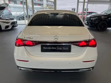 Mercedes-Benz E 220 d Avantgarde Adv.Plus Burm4d