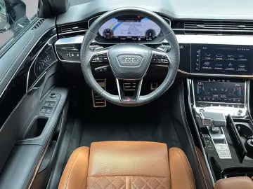 AUDI A8 50 TDI quattro  S-LINE HD-MATRIX 360  MASSAGE