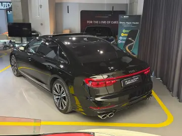 Audi A8 60TFSIe Quattro S-Line