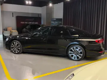 Audi A8 60TFSIe Quattro S-Line