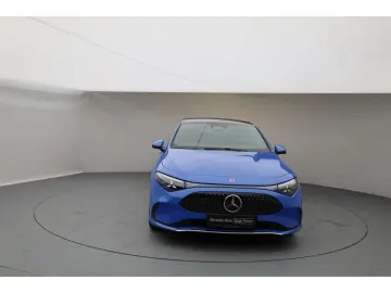 Mercedes-Benz CLA 200 Prog. AMG AHK Pano Distronic