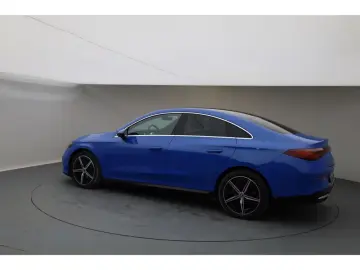 Mercedes-Benz CLA 200 Prog. AMG AHK Pano Distronic