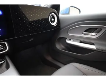 Mercedes-Benz CLA 200 Prog. AMG AHK Pano Distronic