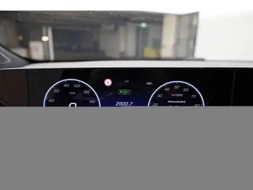 Mercedes-Benz CLA 200 Prog. AMG AHK Pano Distronic