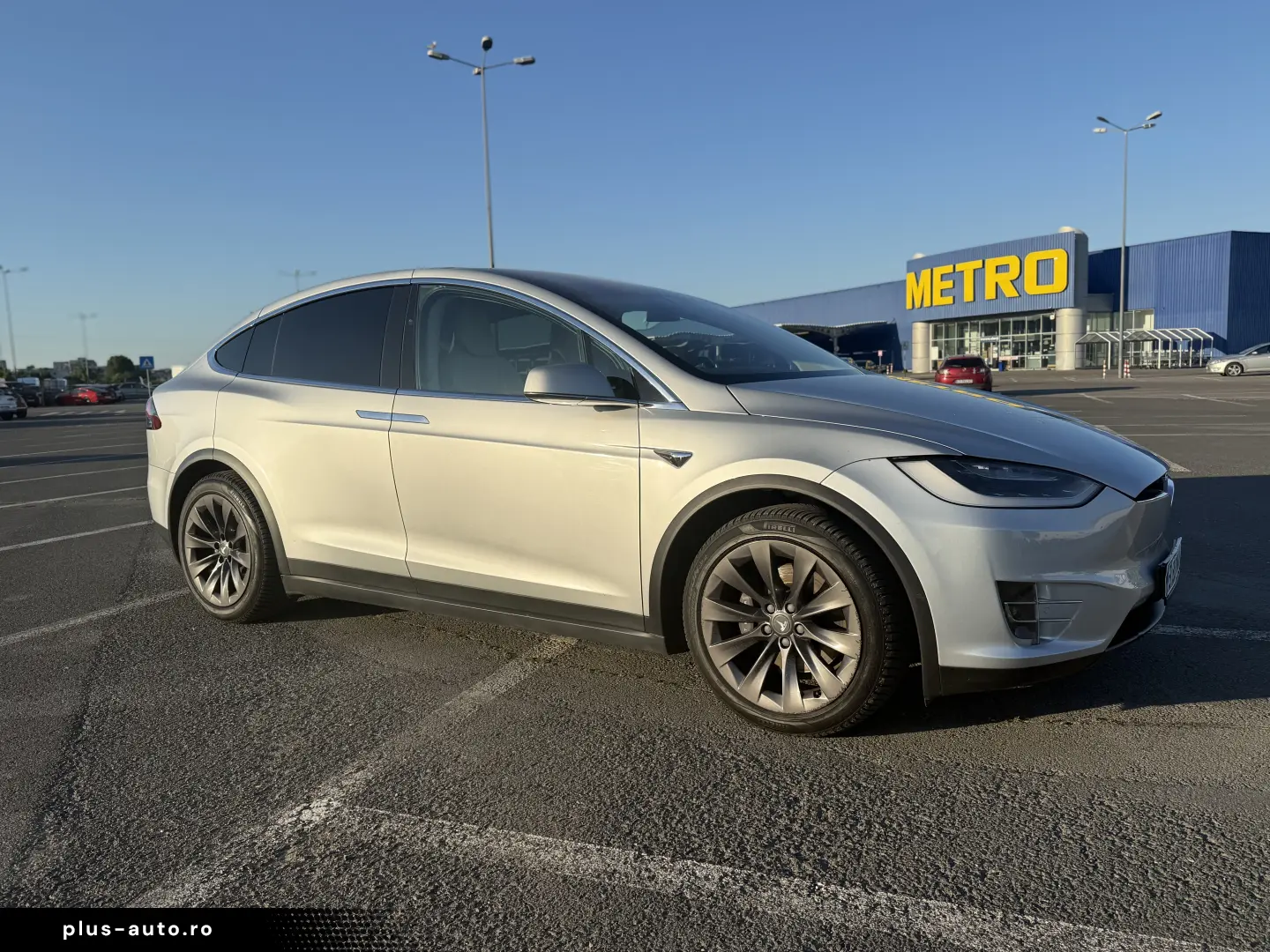 TESLA Model X 2018 — imagine 4
