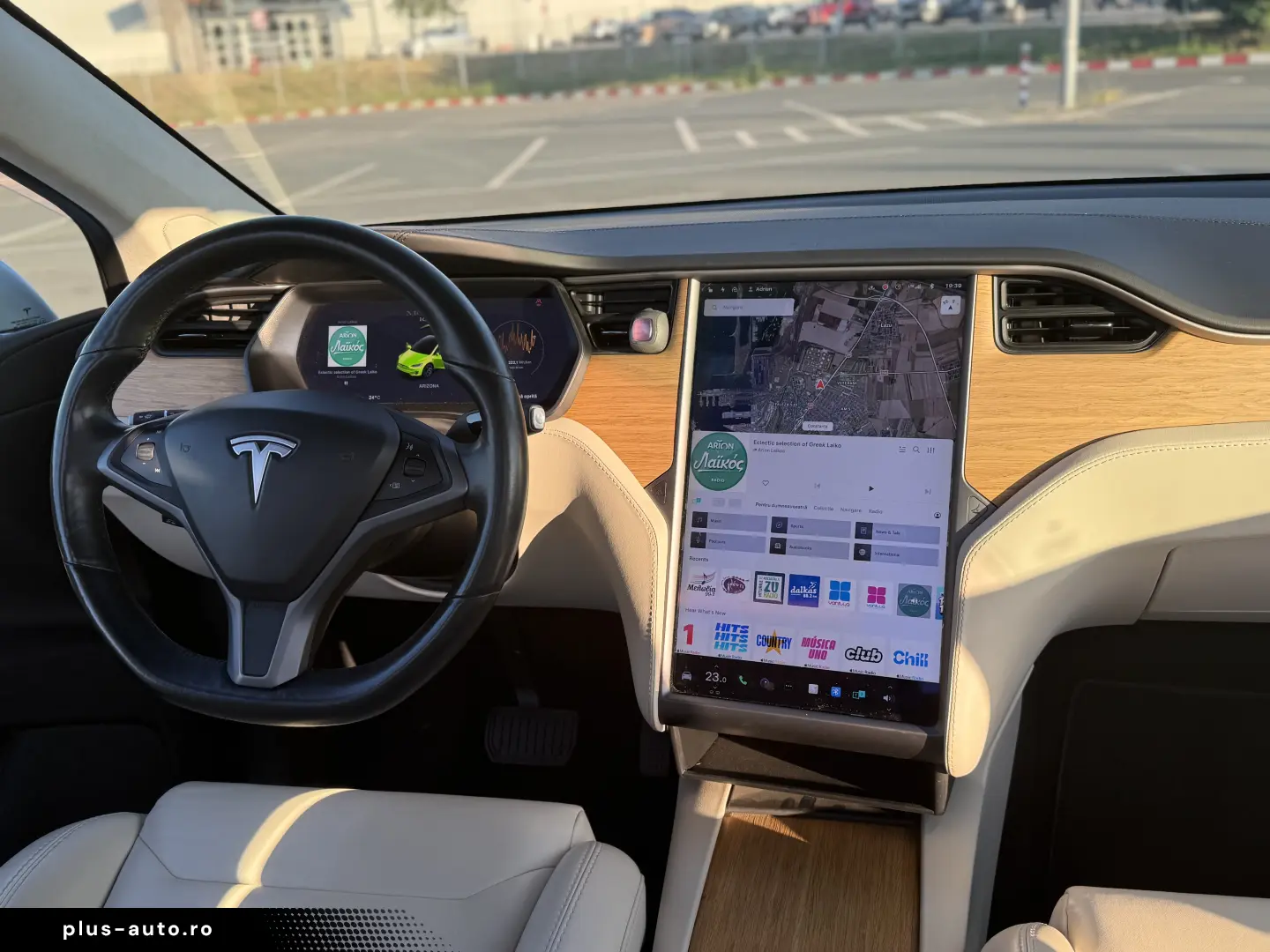 TESLA Model X 2018 — imagine 8