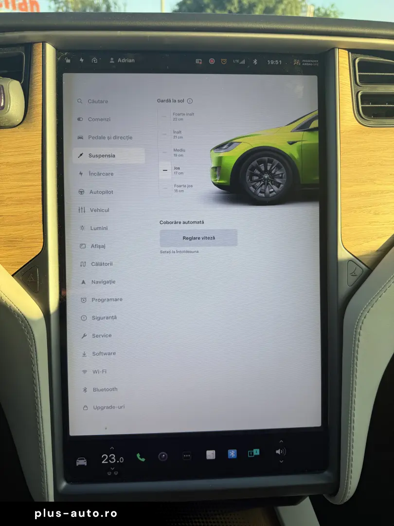 TESLA Model X 2018 — imagine 17