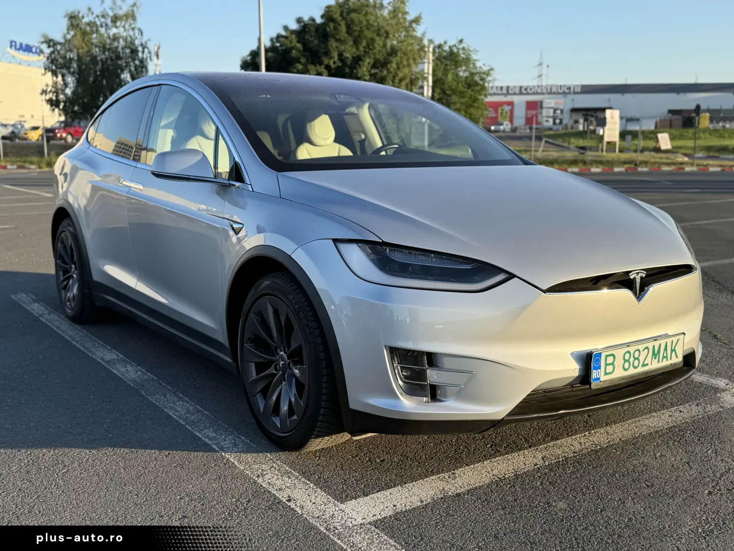 TESLA Model X 2018 — imagine 26