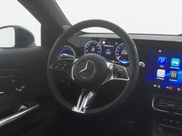 Mercedes-Benz CLA 200 PROGRESSIVE NIGHT SUPERSCREE