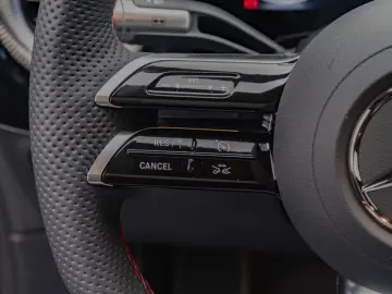 Mercedes-Benz CLA 250   AMG-Line-Plus Pano Night