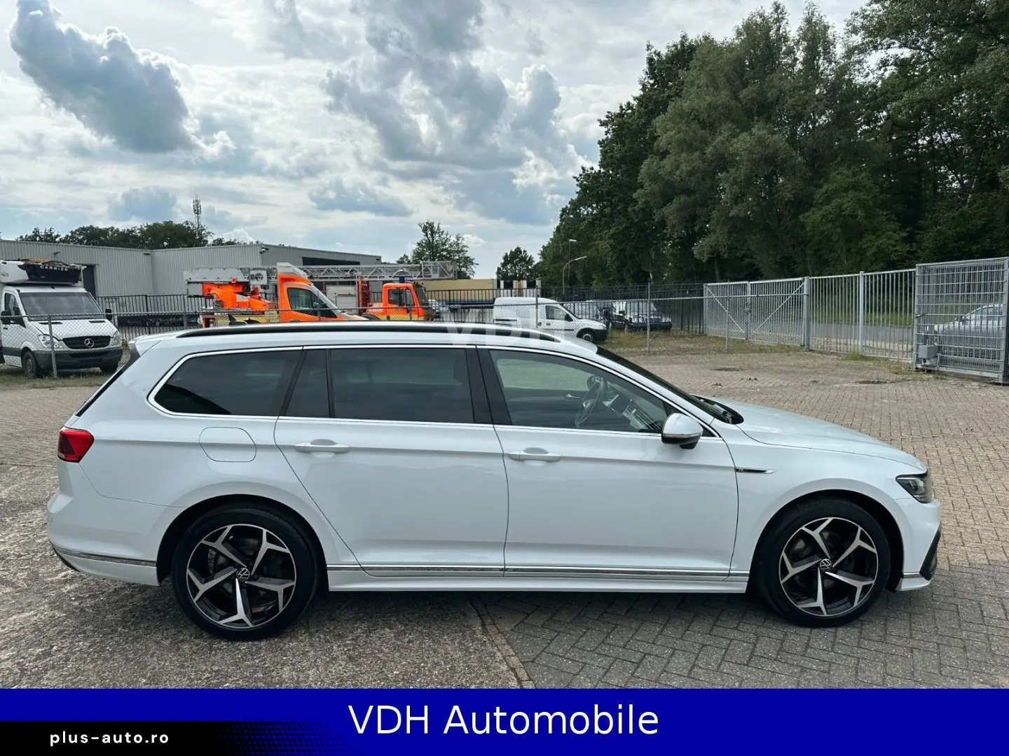 VW Passat Var. 2.0 TDI R-Line 4Motion
