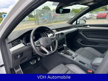 VW Passat Var. 2.0 TDI R-Line 4Motion