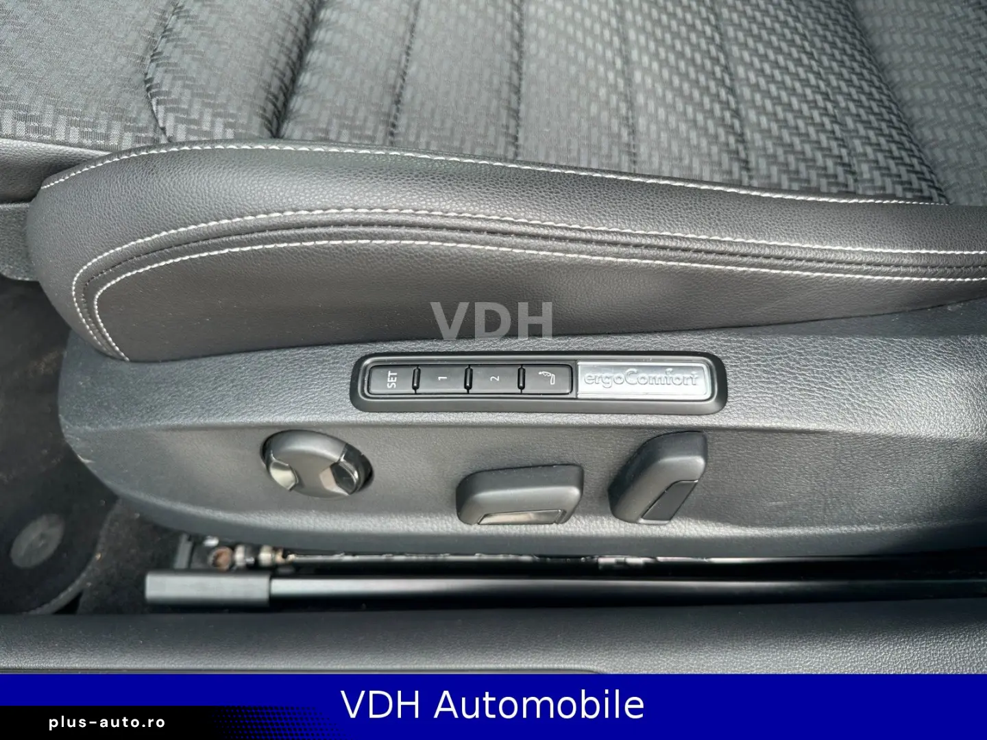VW Passat Var. 2.0 TDI R-Line 4Motion