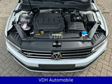 VW Passat Var. 2.0 TDI R-Line 4Motion