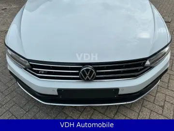 VW Passat Var. 2.0 TDI R-Line 4Motion