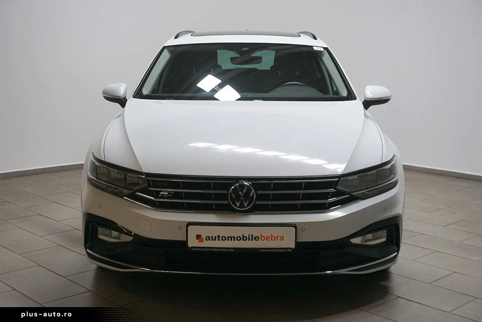 VW Passat 2.0TDI DSG R-Line Virtual Pano Navi ACC
