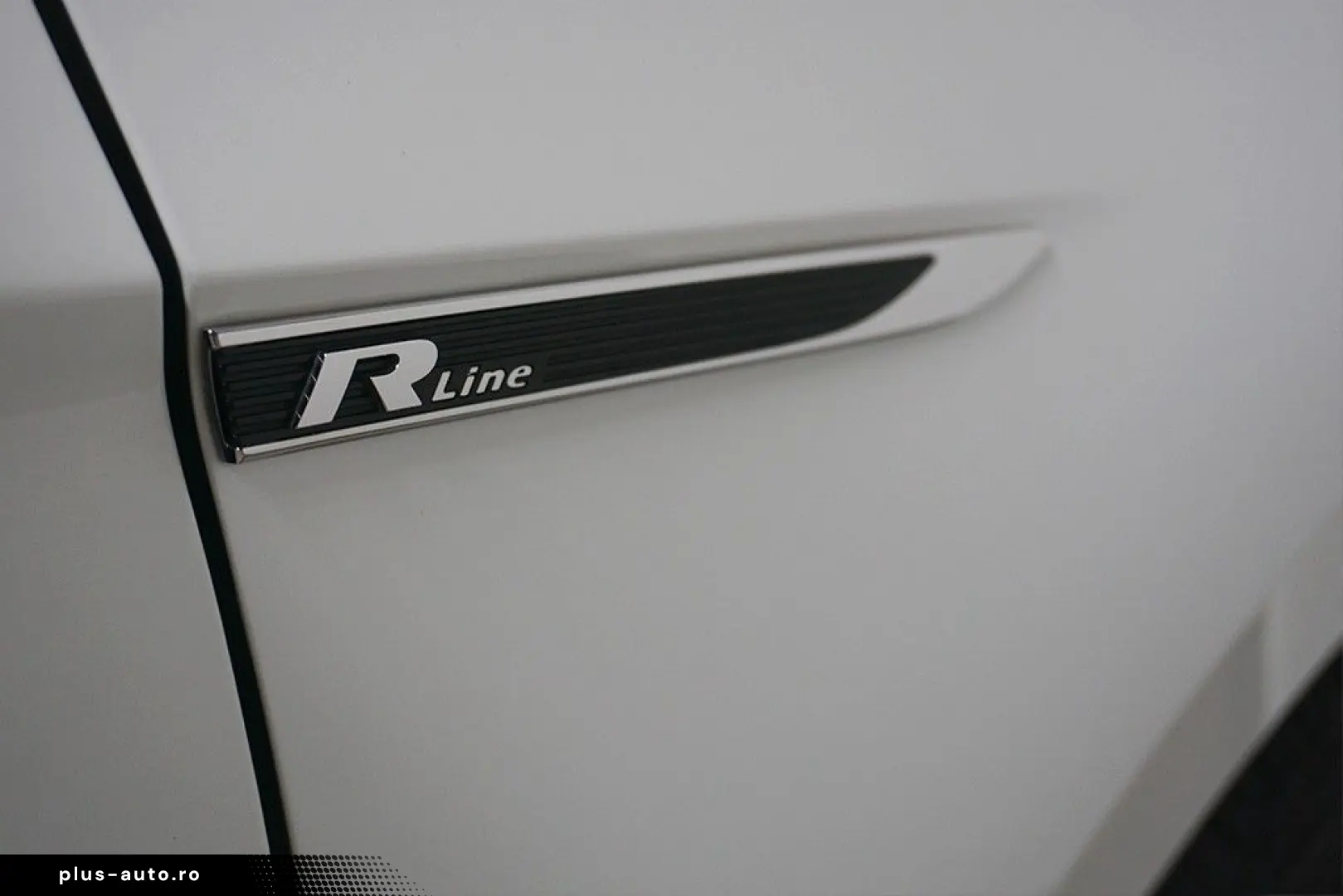 VW Passat 2.0TDI DSG R-Line Virtual Pano Navi ACC