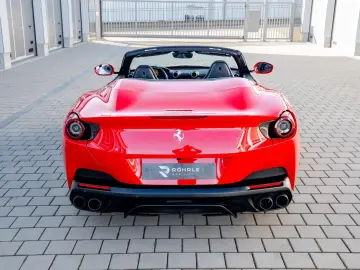 FERRARI Portofino   1. Hand   LED   Carbon
