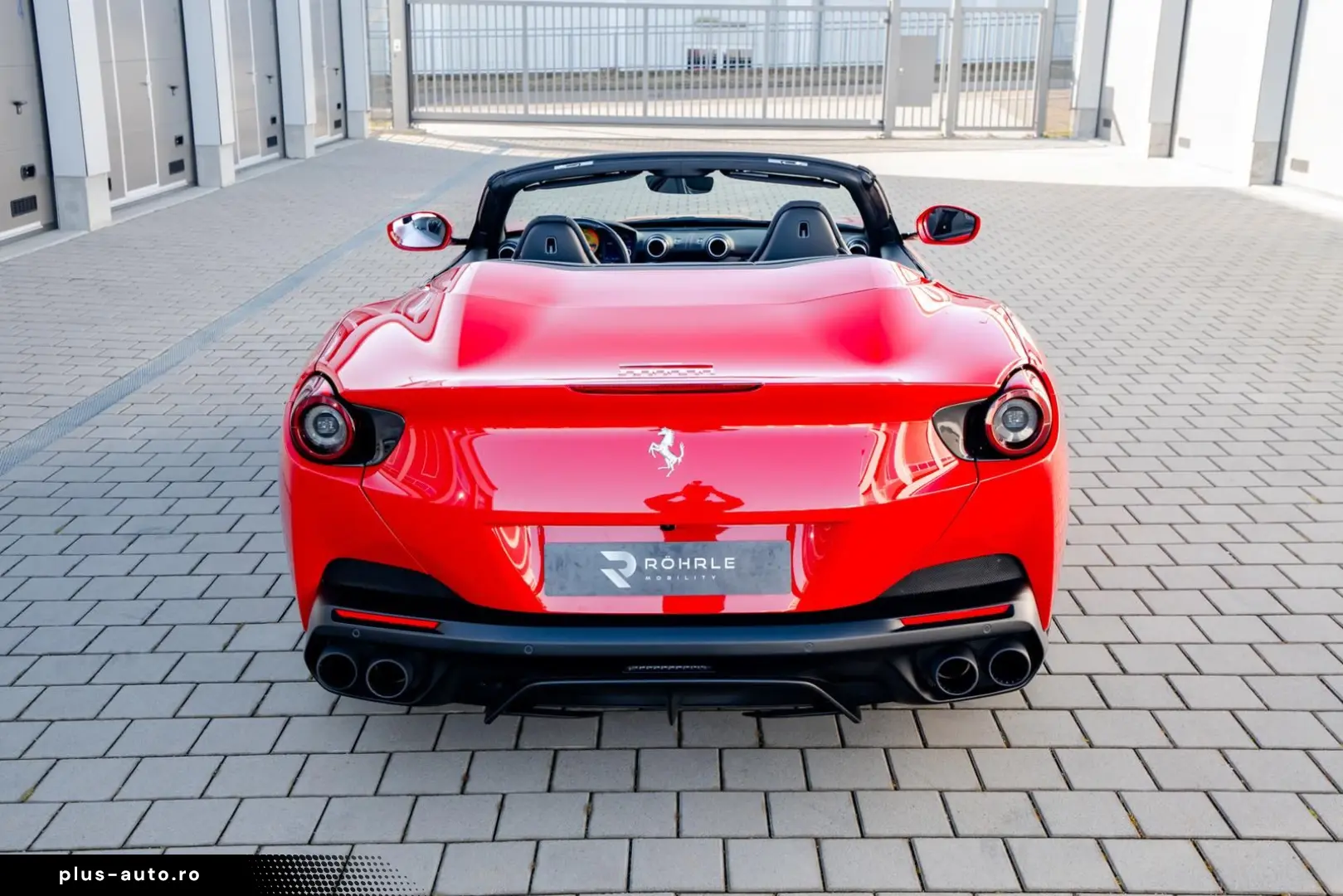 FERRARI Portofino   1. Hand   LED   Carbon