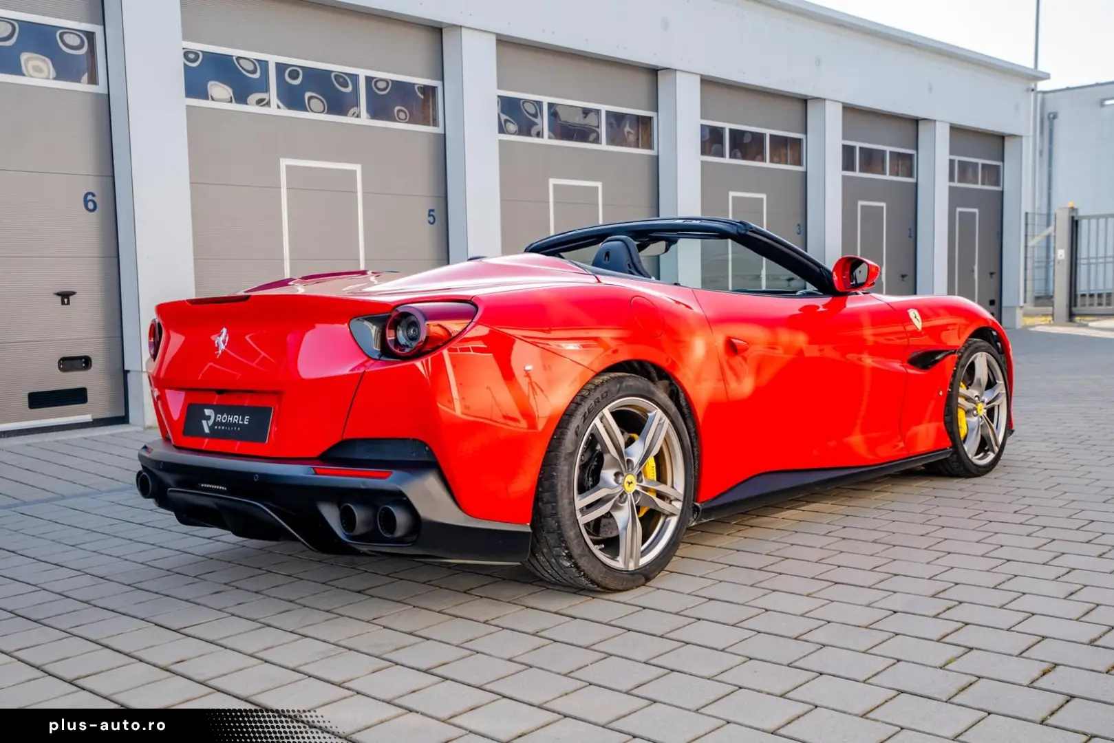 FERRARI Portofino   1. Hand   LED   Carbon