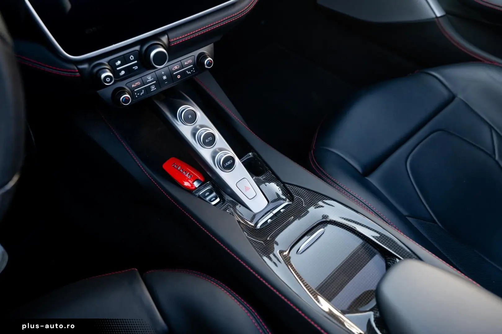FERRARI Portofino   1. Hand   LED   Carbon