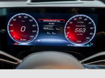 Mercedes-Benz CLA 250   AMG MB.OS Pano digital