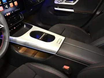 Mercedes-Benz CLA 250   mit EQ Technologie AMG Line