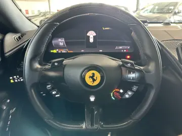 FERRARI  Roma 3.9 V8 New Service 20´ ADAS Carbon 20