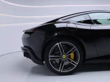 FERRARI Roma Carbon Magneride Matrix Passenger ADAS 360
