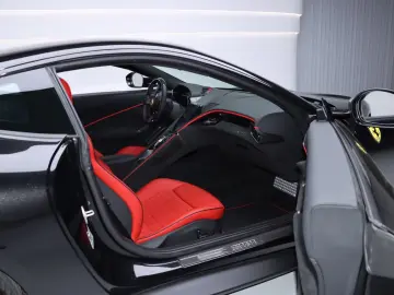 FERRARI Roma Carbon Magneride Matrix Passenger ADAS 360