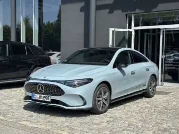 Mercedes-Benz CLA 250   EQ Progressive LED Pano Night