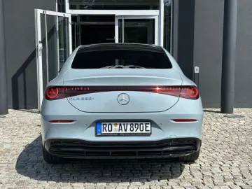 Mercedes-Benz CLA 250   EQ Progressive LED Pano Night